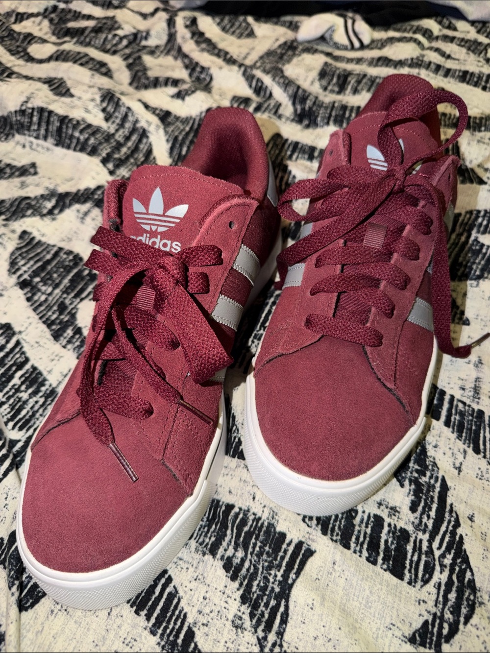 Adidas Burgundy Suede 9.5M